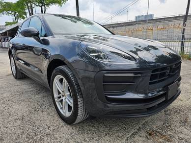 Porsche Macan  in Puchong, KUL