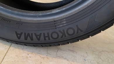Yokohama BluEarth-Es (ES32) Tire