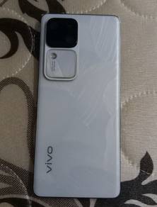 Vivo v30