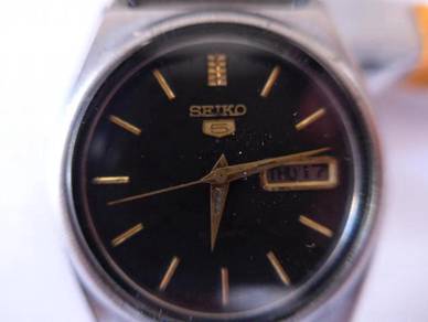 Vintage Seiko 5 Automatic 851004 7009-876A Watch