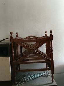 rak majalah,magazine rack