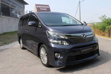 Toyota Vellfire Z GOLDEN EYES in Cheras, SGR