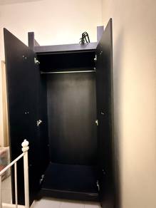 Wardrobe / Almari