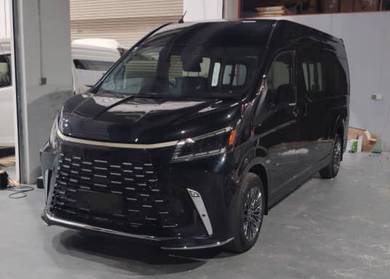 Toyota Hiace SLWB WINDOW VAN in Sungai Besi, KUL