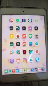 I pad mini 4 128GB good condition 