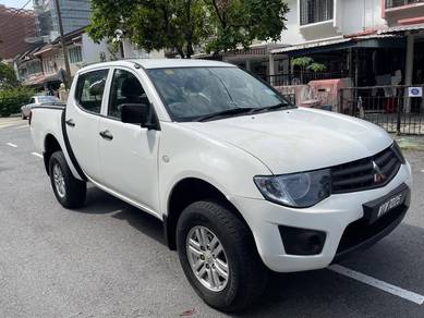 Mitsubishi Triton HEAVY DUTY in Petaling Jaya, SGR