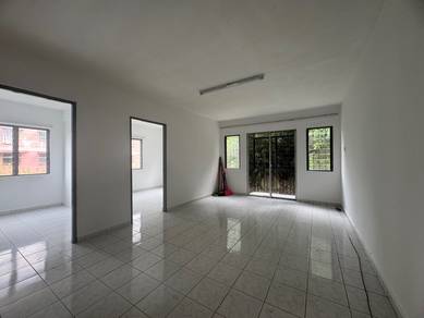 Apartment For Sale in Seraya Apartment
