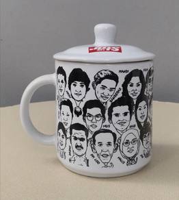 The Star who's who in msd mug and lid