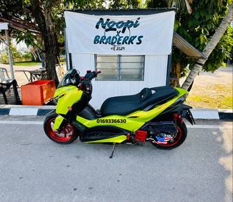 Yamaha XMAX