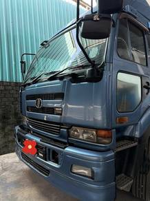 NISSAN REFRIGERATED Lorry 