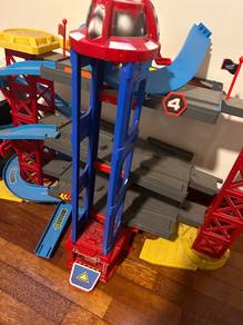 Speed City Super City Garage Playset with Elevator