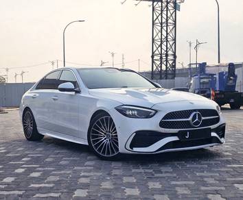 Mercedes Benz C300 300 AMG LINE in Johor Bahru, JHR