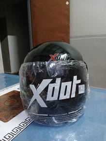 topi keledar 