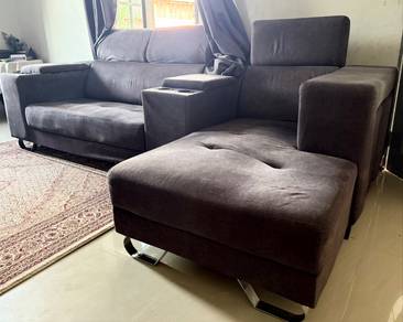 Sofa L-Shaped to let got