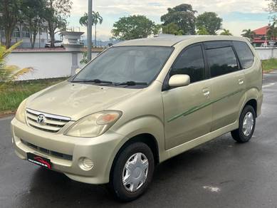 2005 Toyota Avanza E