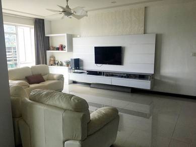 Condominium For Sale in BayStar Condominium