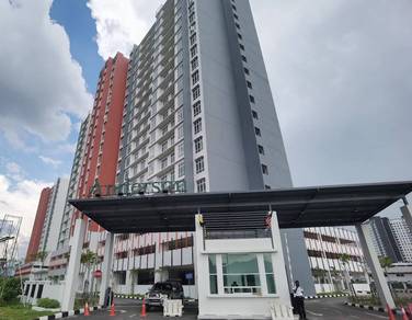 Condominium For Sale in The Anderson