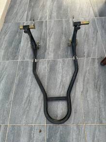 universal paddock stand