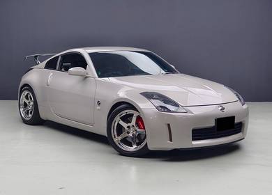 Nissan Fairlady Z 350Z in Cheras, KUL