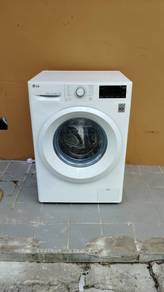Front load LG dd inventer 8kg washer