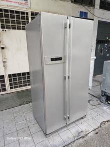 Jenama electrolux 2door fridge side by side 618L