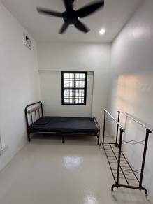 Room in Kulai, JHR