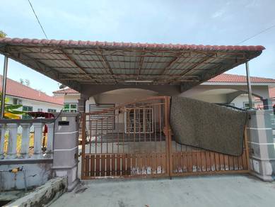Semi-Detached House For Rent in Parit Jawa,JHR