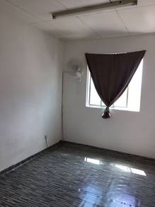 Room in Jelutong, PNG