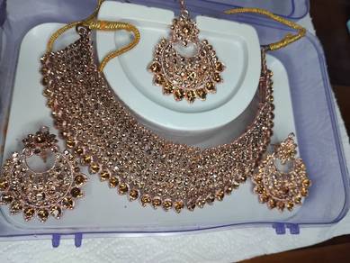 Rose Gold Kundan Necklace Set with Earrings and Ri
