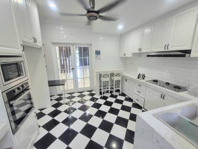 2.5-storey Terraced House For Sale in Alam Impian,SGR