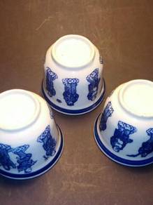 RARE & OLD - 3x teacups featuring the 8 IMMORTALS