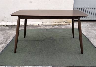 TM45K NEW Meja Makan Kayu Getah 140cm Dining Table