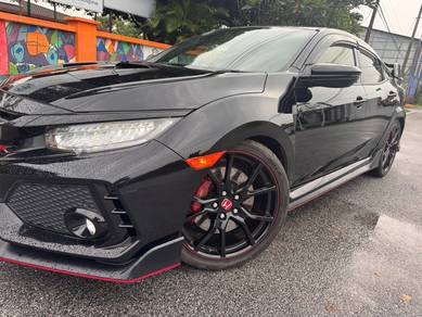 Honda Civic Type R TYPE R in Old Klang Road, KUL