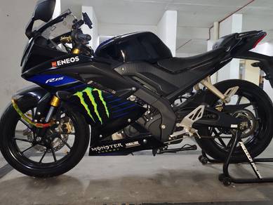 Yamaha R15