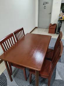 Meja Makan 4 Seater