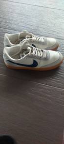 Kasut sport Nike untuk dijual