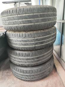 Dunlop 195 65 15