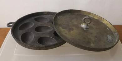 Antique brass bahulu mould tembaga antik