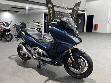 Honda Forza 250
