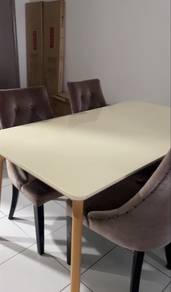 Meja Makan 4 Kerusi Elegant 