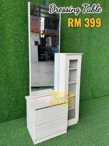 Dresser/ Maje Solek/Dressing table