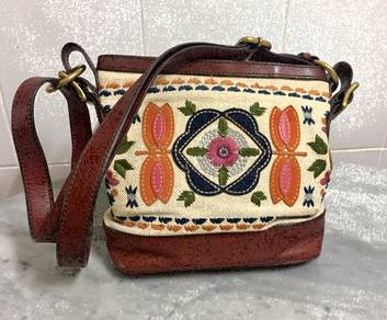 FOSSIL Vtg Reissue Embroidered Canvas Leather Bag