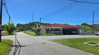 Bungalow House For Sale in Marang,TRG