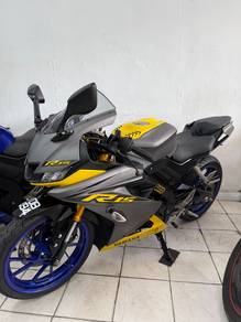 Yamaha R15