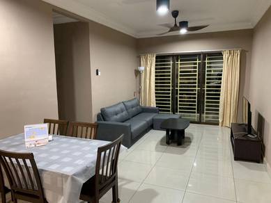 Condominium For Rent in Paramount View