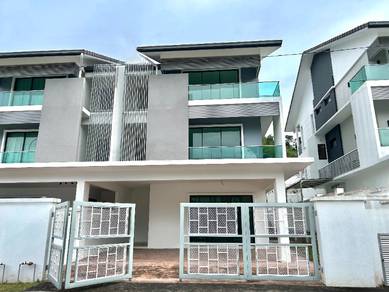 Semi-Detached House For Sale in Seremban,NSN