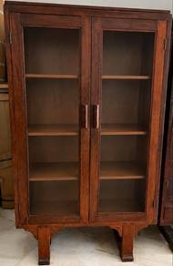 Almari Kayu Solid Vintage 2 Pintu Berkaca