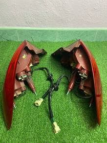 Lampu Belakang Persona