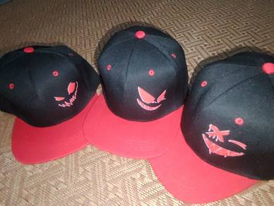 Topi 3 beradik ( smiley )