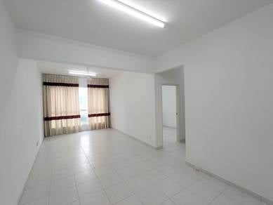 Condominium For Sale in I-Santorini